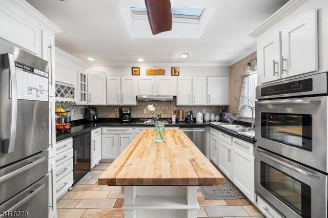 15 New Dover Ave, Woodbridge Twp., NJ 07067