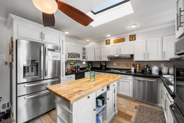 15 New Dover Ave, Woodbridge Twp., NJ 07067