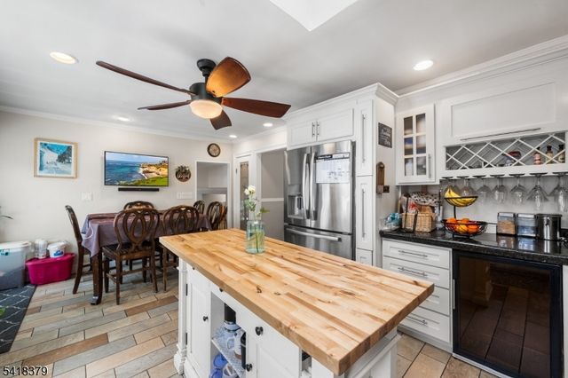 15 New Dover Ave, Woodbridge Twp., NJ 07067