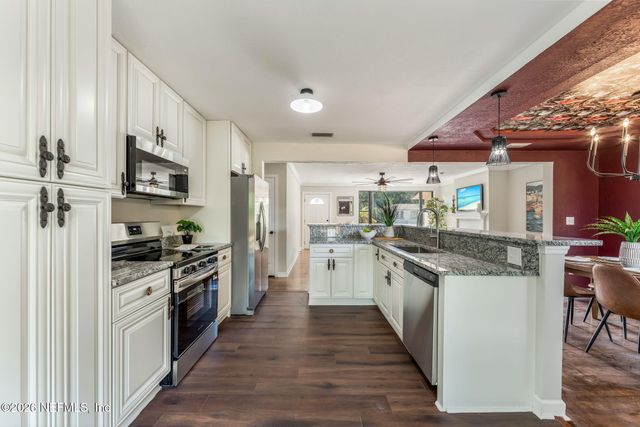 6325 MERCER Circle W, Jacksonville, FL 32217