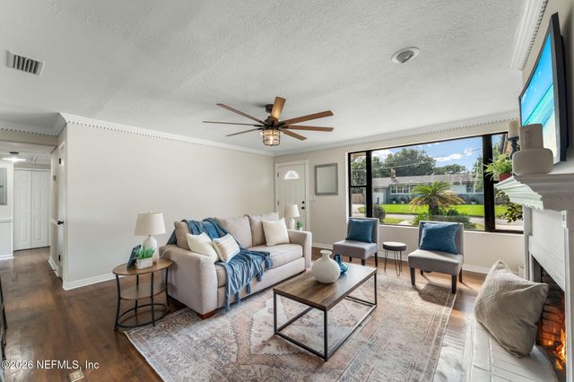 6325 MERCER Circle W, Jacksonville, FL 32217