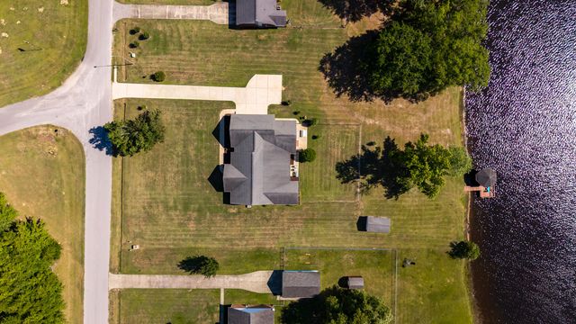 495 E Emerald Lake Drive, Sumter, SC 29153
