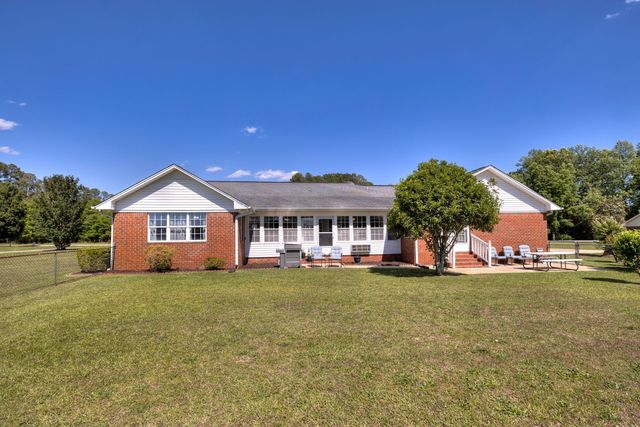 495 E Emerald Lake Drive, Sumter, SC 29153