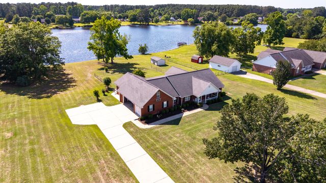 495 E Emerald Lake Drive, Sumter, SC 29153
