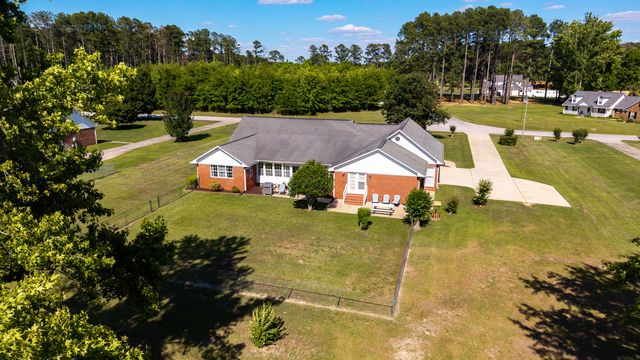 495 E Emerald Lake Drive, Sumter, SC 29153