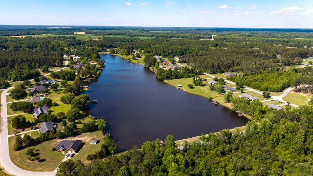 495 E Emerald Lake Drive, Sumter, SC 29153