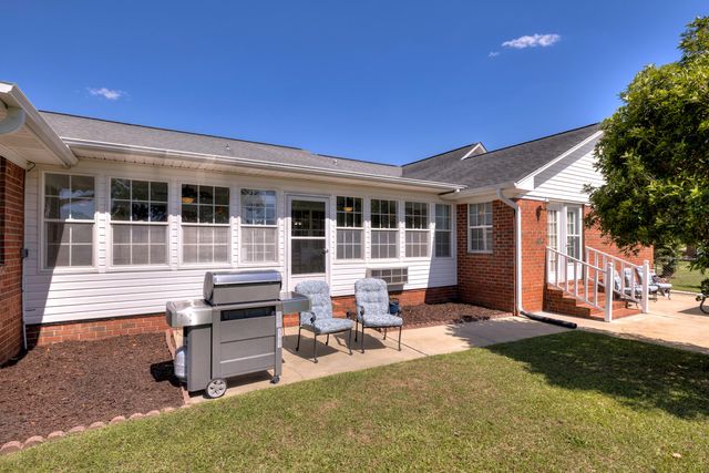 495 E Emerald Lake Drive, Sumter, SC 29153