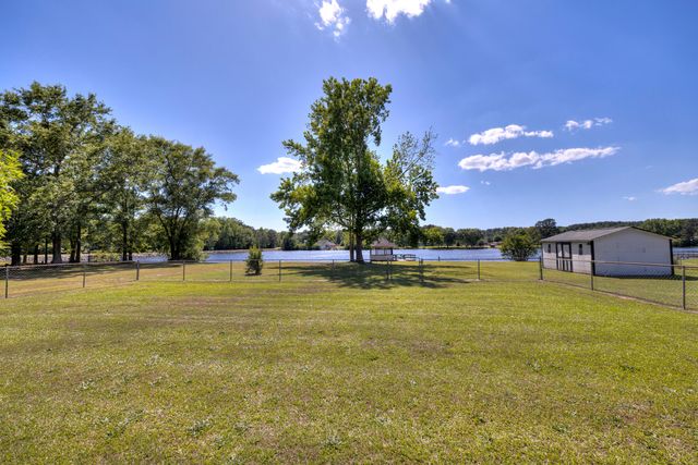 495 E Emerald Lake Drive, Sumter, SC 29153