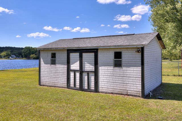 495 E Emerald Lake Drive, Sumter, SC 29153