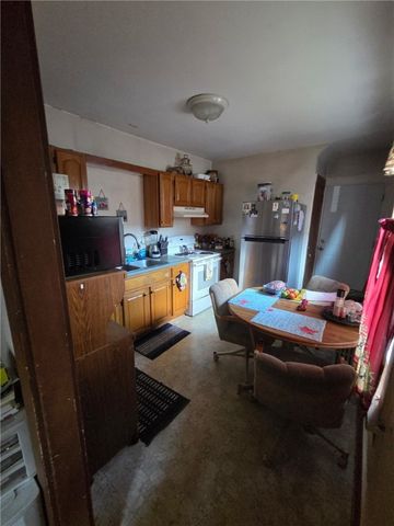 313 Mercer St, City Of But Nw, PA 16001