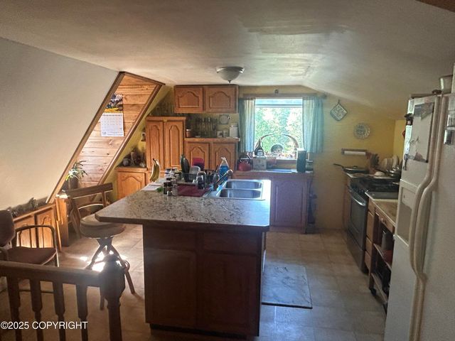 3854 N Sluice Box Drive, Houston, AK 99623