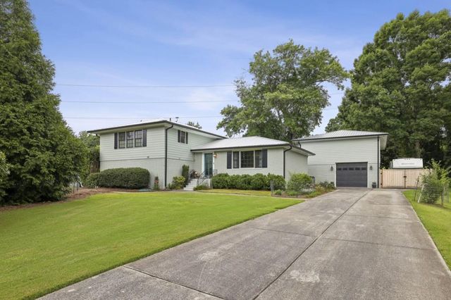 6879 Vic Ar Road, Atlanta, GA 30360