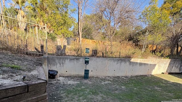 7738 Chambers Rd Apt 1101, San Antonio, TX 78229