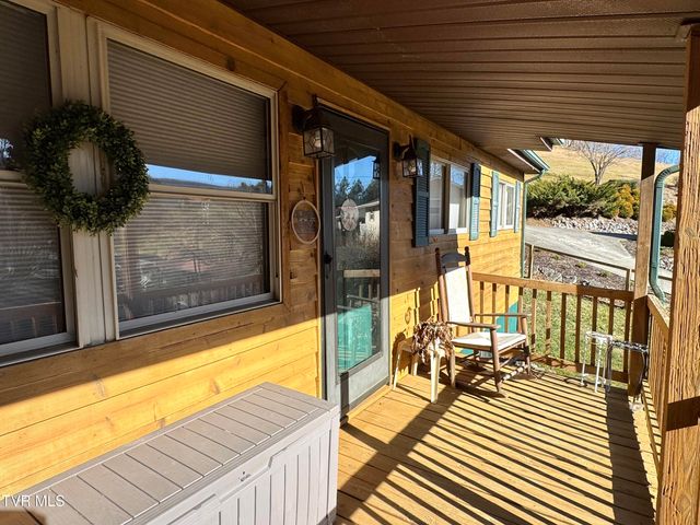 226 Northeast Seventh Street, Norton, VA 24273