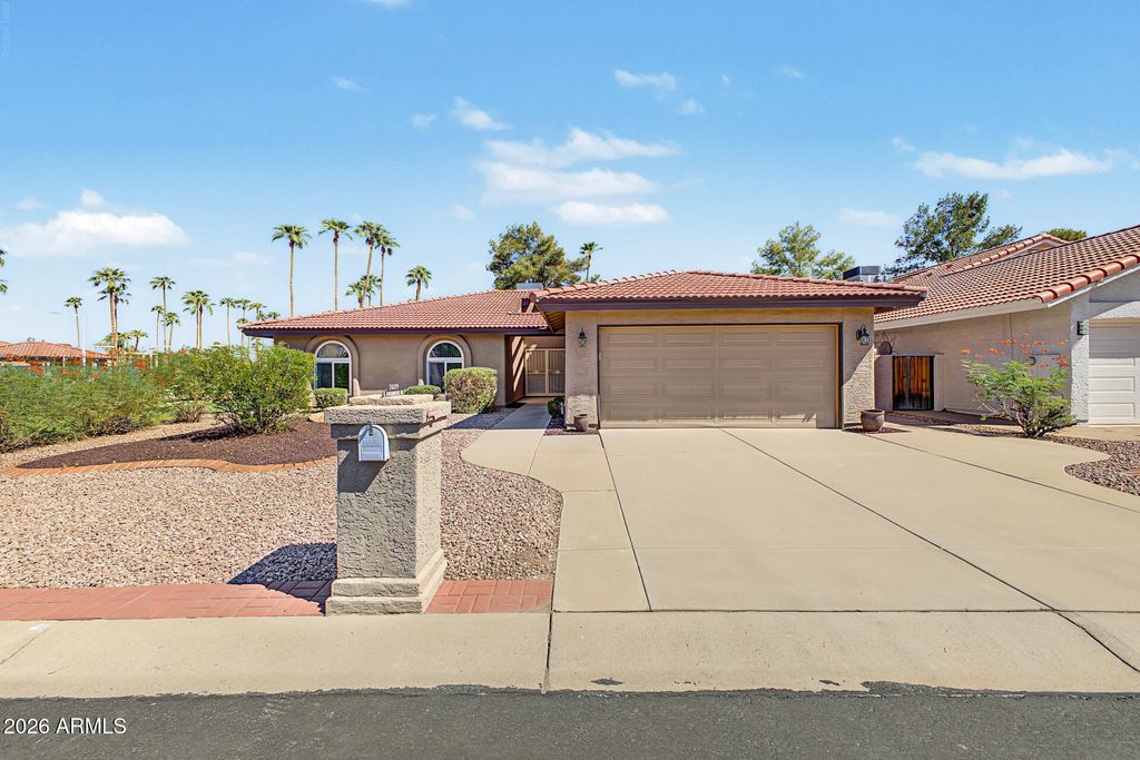 26029 S Ribbonwood Drive, Sun Lakes, AZ 85248