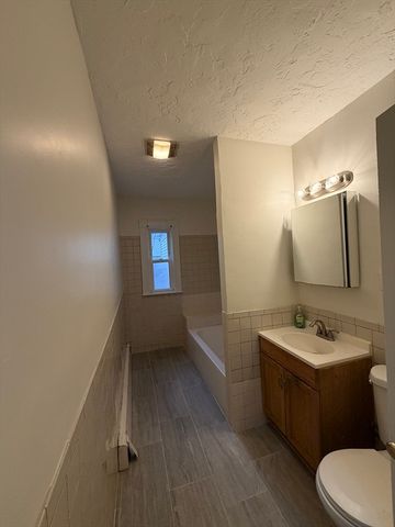 55 Scammell 2, Quincy, MA 02169