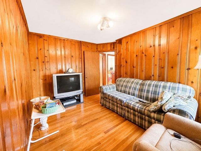 425 Goodwin AVE, Salem, VA 24153