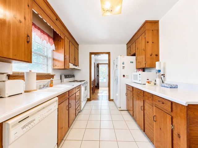 425 Goodwin AVE, Salem, VA 24153