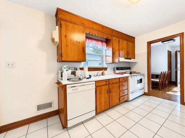 425 Goodwin AVE, Salem, VA 24153