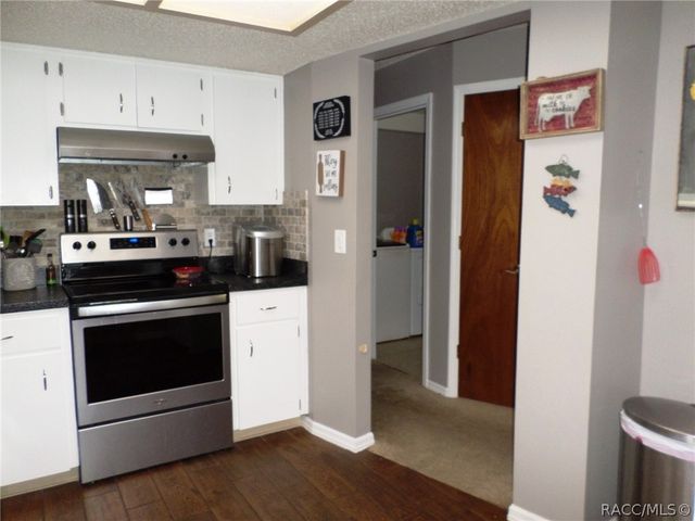 1361 W Saint Elizabeth Place, Citrus Springs, FL 34434