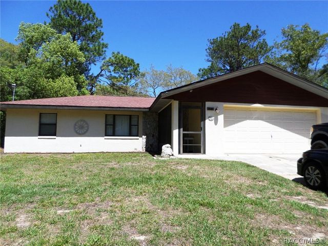 1361 W Saint Elizabeth Place, Citrus Springs, FL 34434