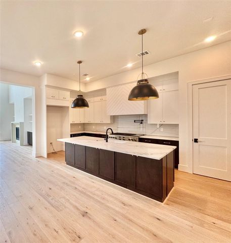 8553 Western Drive, Houston, TX 77055