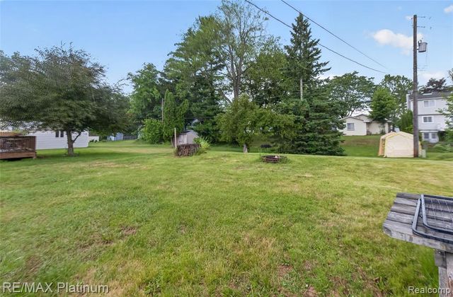 3319 Junior Drive, Pinckney, MI 48169