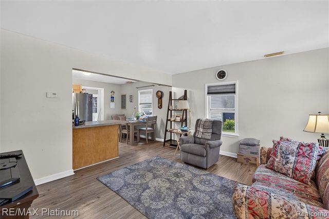 3319 Junior Drive, Pinckney, MI 48169