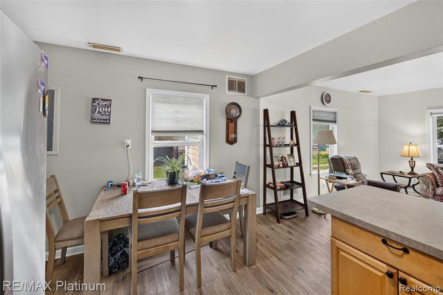 3319 Junior Drive, Pinckney, MI 48169