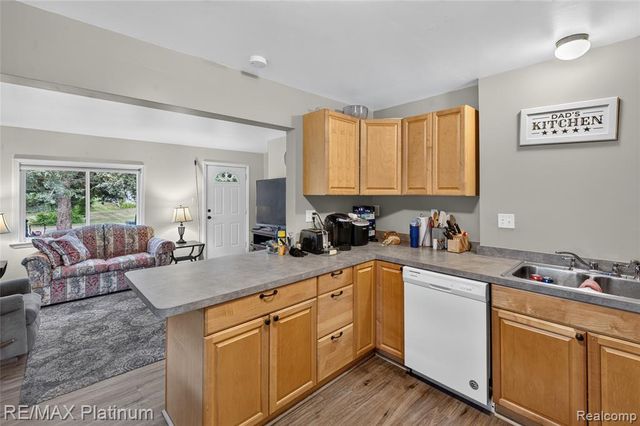 3319 Junior Drive, Pinckney, MI 48169