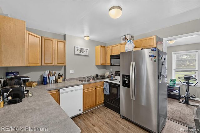 3319 Junior Drive, Pinckney, MI 48169