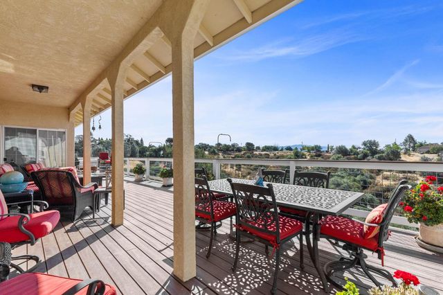 3235 Hagen Rd, Valley Springs, CA 95252