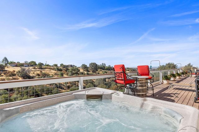 3235 Hagen Rd, Valley Springs, CA 95252