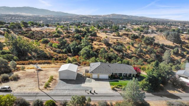 3235 Hagen Rd, Valley Springs, CA 95252