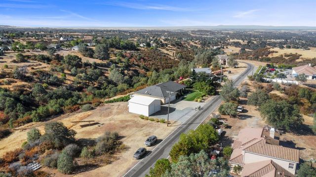 3235 Hagen Rd, Valley Springs, CA 95252