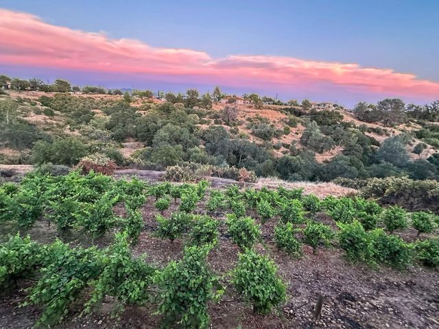 3235 Hagen Rd, Valley Springs, CA 95252