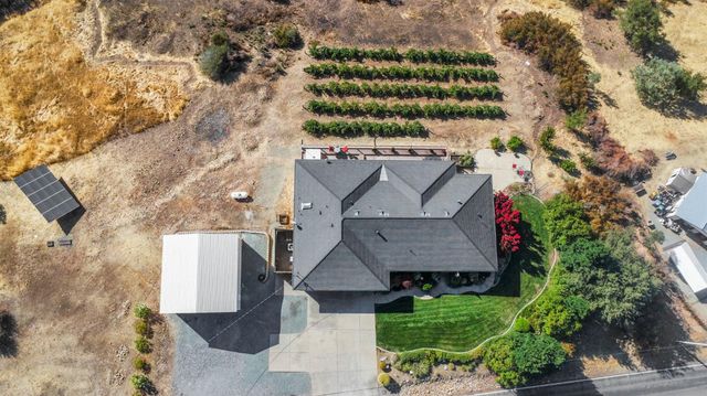 3235 Hagen Rd, Valley Springs, CA 95252