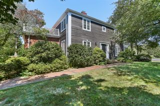 2 Fairchild Circle, Trumbull, CT 06611