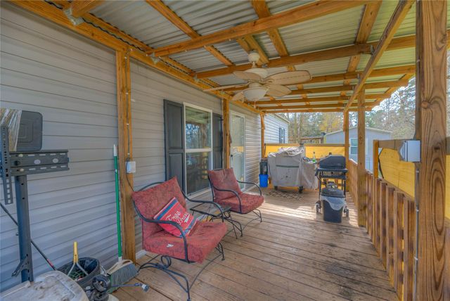 138 Pecan, Onalaska, TX 77360