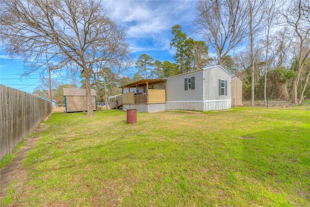138 Pecan, Onalaska, TX 77360