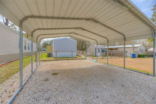 138 Pecan, Onalaska, TX 77360