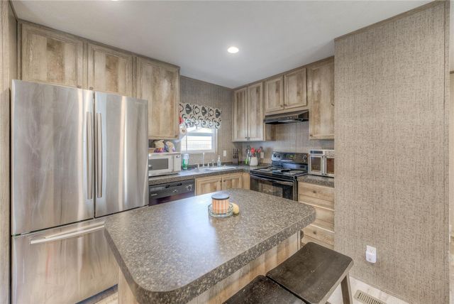 138 Pecan, Onalaska, TX 77360