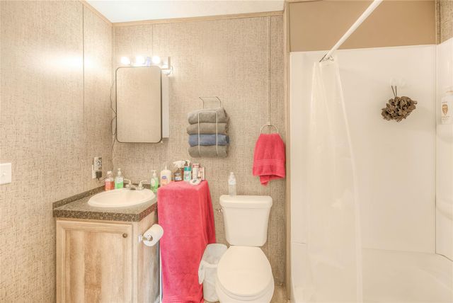 138 Pecan, Onalaska, TX 77360