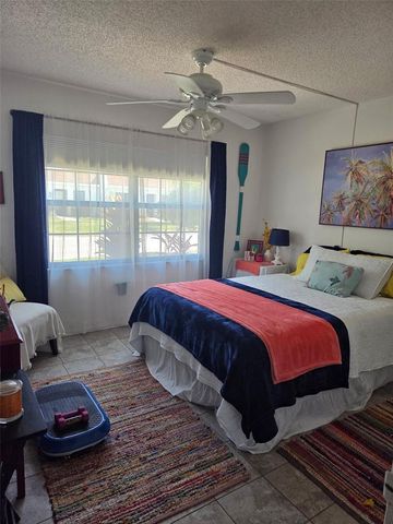 13830 MISSION OAKS BOULEVARD 13830, Seminole, FL 33776