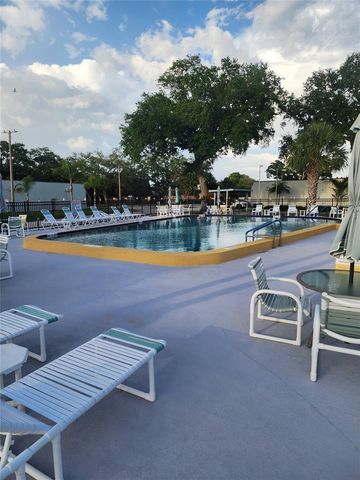 13830 MISSION OAKS BOULEVARD 13830, Seminole, FL 33776