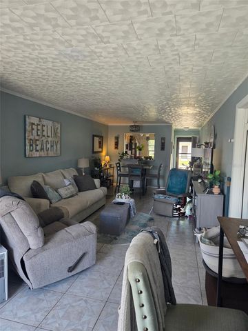 13830 MISSION OAKS BOULEVARD 13830, Seminole, FL 33776