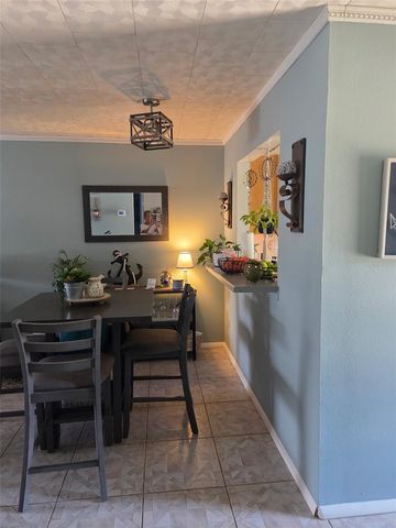 13830 MISSION OAKS BOULEVARD 13830, Seminole, FL 33776