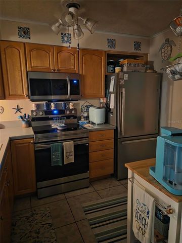 13830 MISSION OAKS BOULEVARD 13830, Seminole, FL 33776