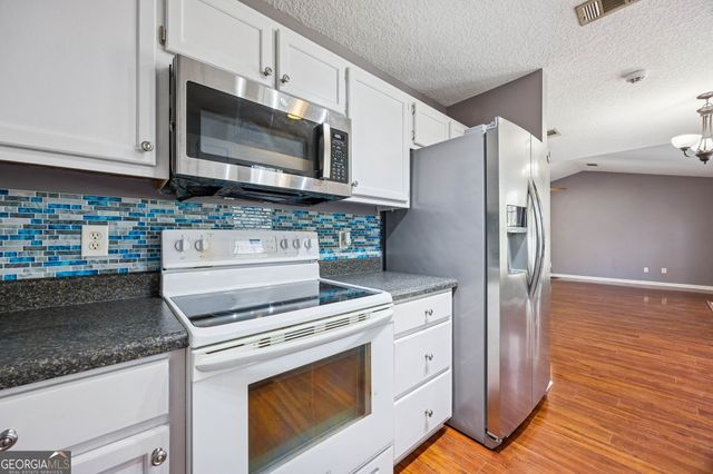 100 Royal Pines Way, Kingsland, GA 31548