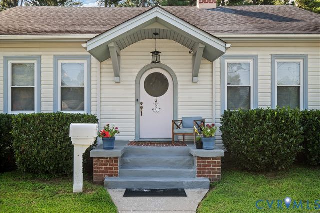 305 Bradsher Ave, Colonial Heights, VA 23834